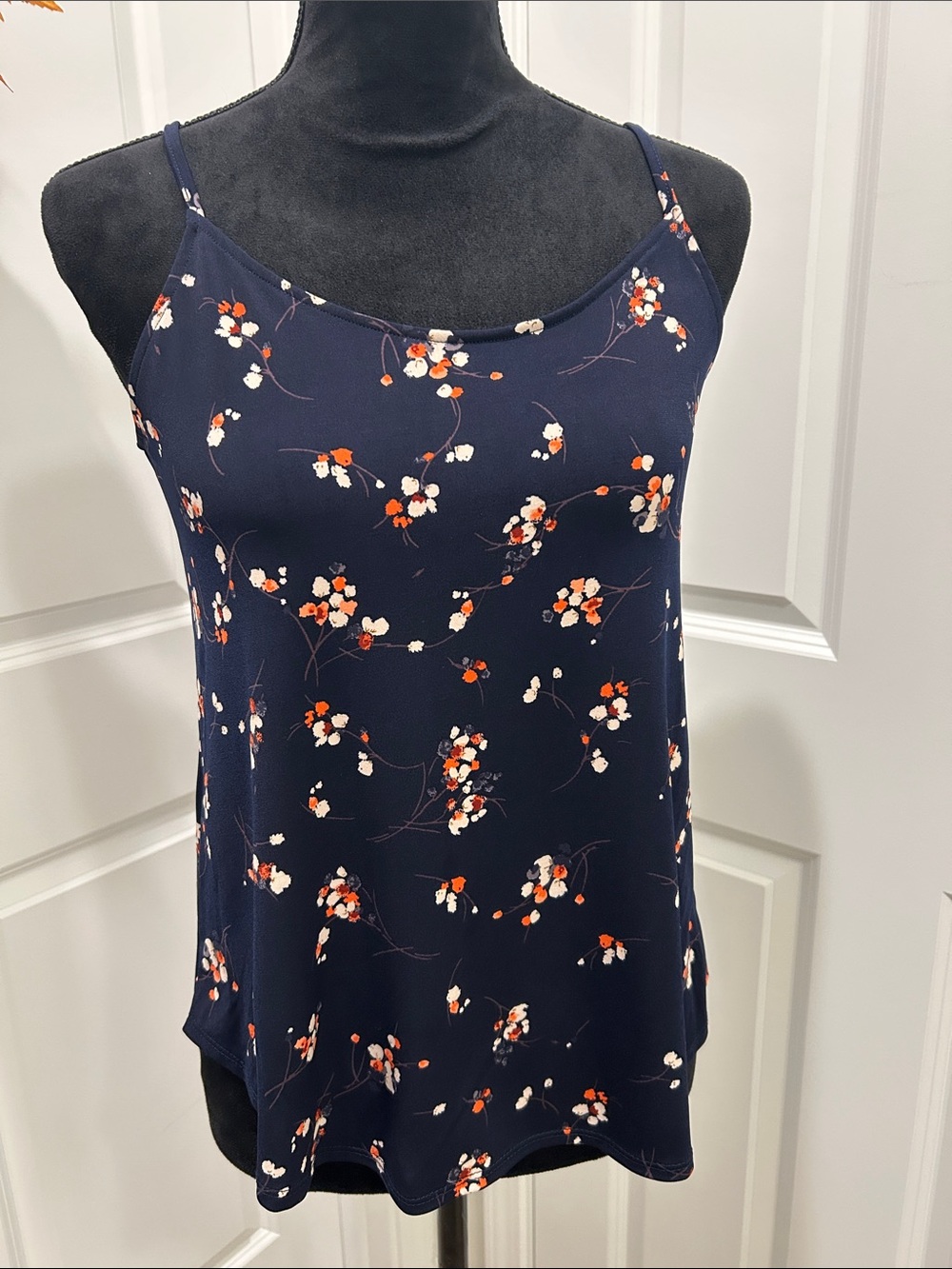 Kaileigh Women’s Navy & Floral Spaghetti-Strap Camisole XS